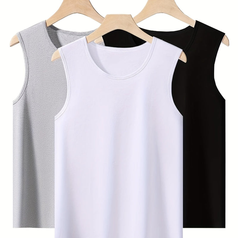 Conjunto de 3 camisetas regatas masculinas.