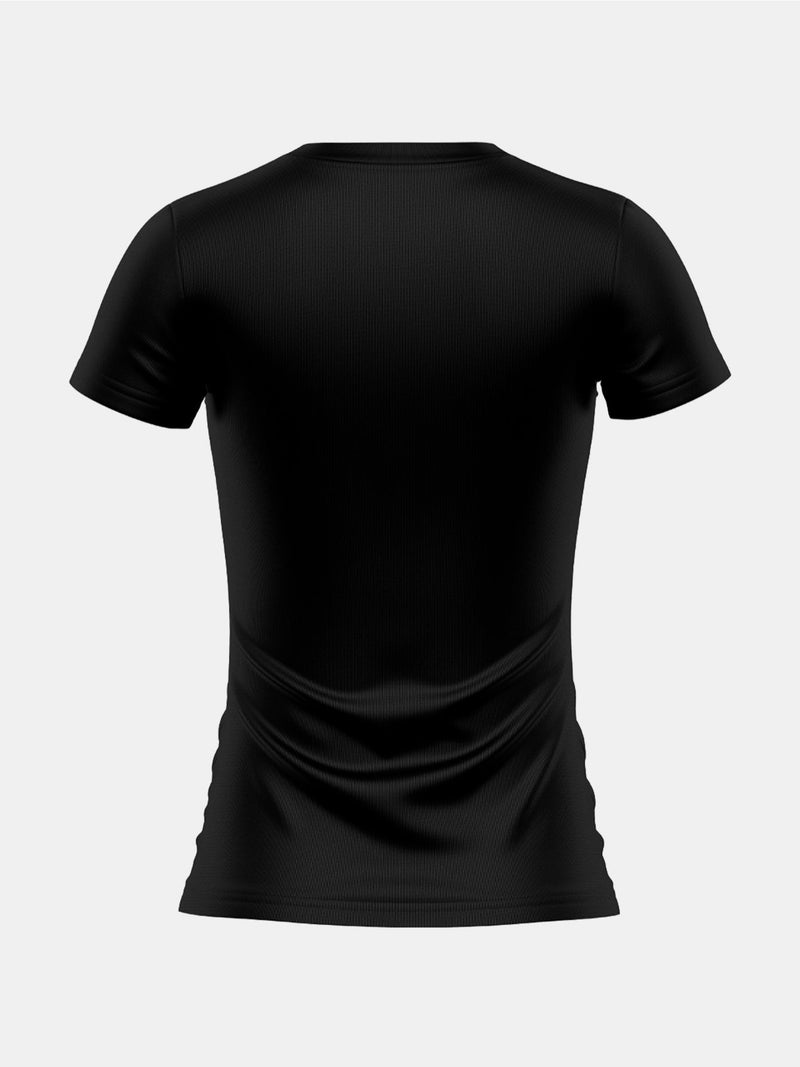 Kit com 4 camisetas femininas básicas lisas com proteção térmica contra o sol.