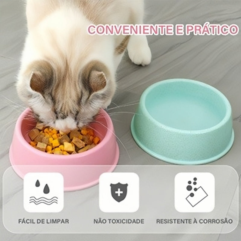 Recipiente para ração de animais de estimação.