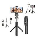 Bastão de selfie com tripé retrátil, luz LED e controle por celular via Bluetooth.