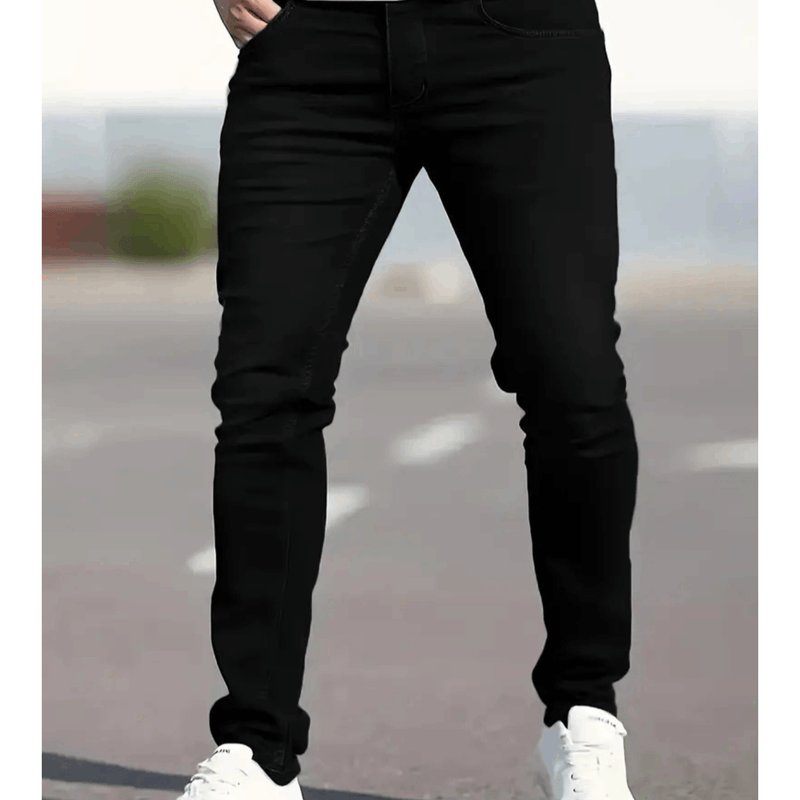 Calça jeans preta masculina, corte slim, casual e básica, confortável para uso diário.