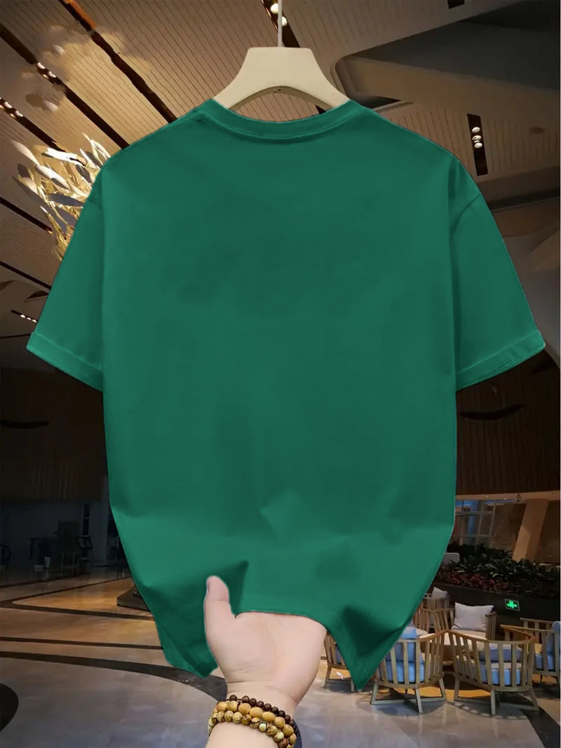 Camiseta masculina 100% algodão - Camiseta minimalista com estampa de gato olhando para a parede.