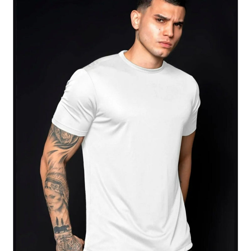 Camiseta masculina para treino na academia.