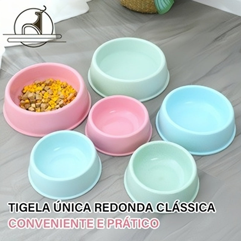 Recipiente para ração de animais de estimação.