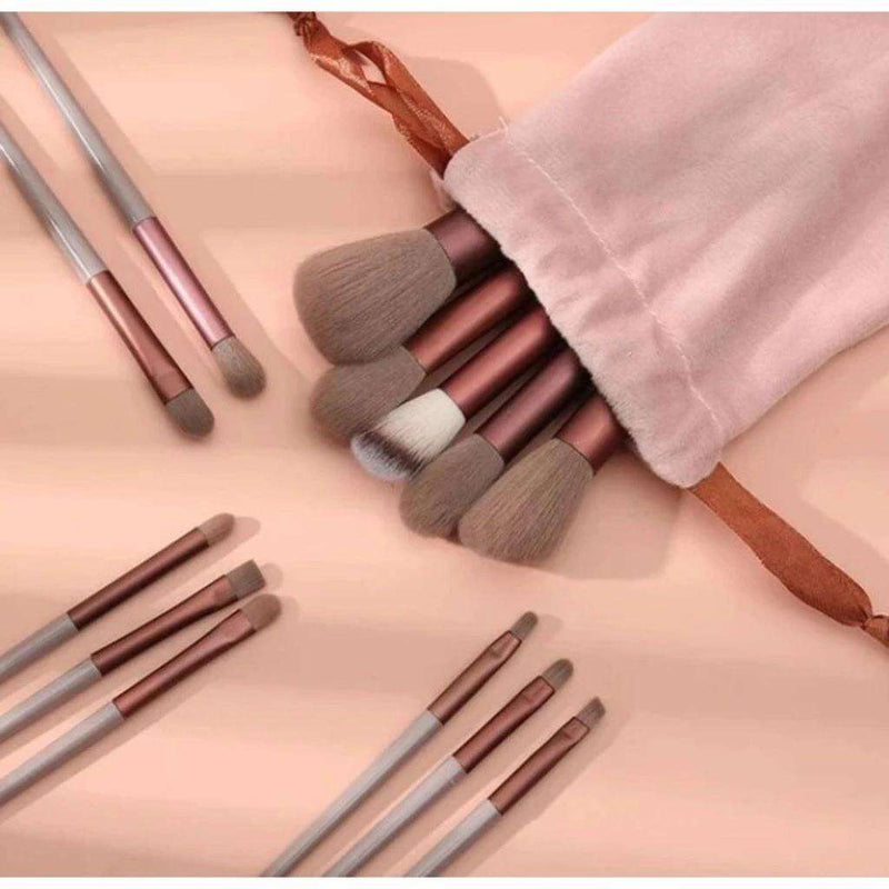 Conjunto de 13 pincéis de maquiagem Kabuki profissionais para contorno.