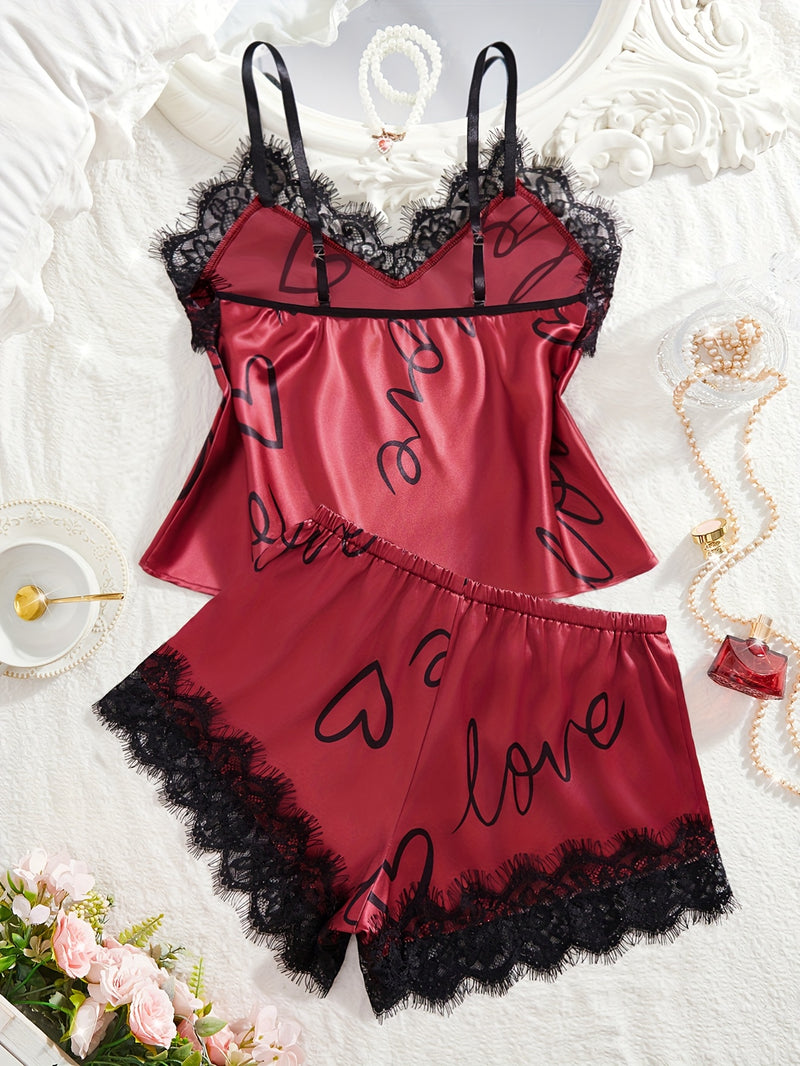 Conjunto de pijama com estampa de letras em renda contrastante.