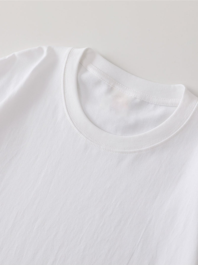 Camiseta masculina básica casual de gola redonda com estampa minimalista de cruz.