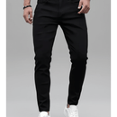Calça jeans preta masculina, corte slim, casual e básica.