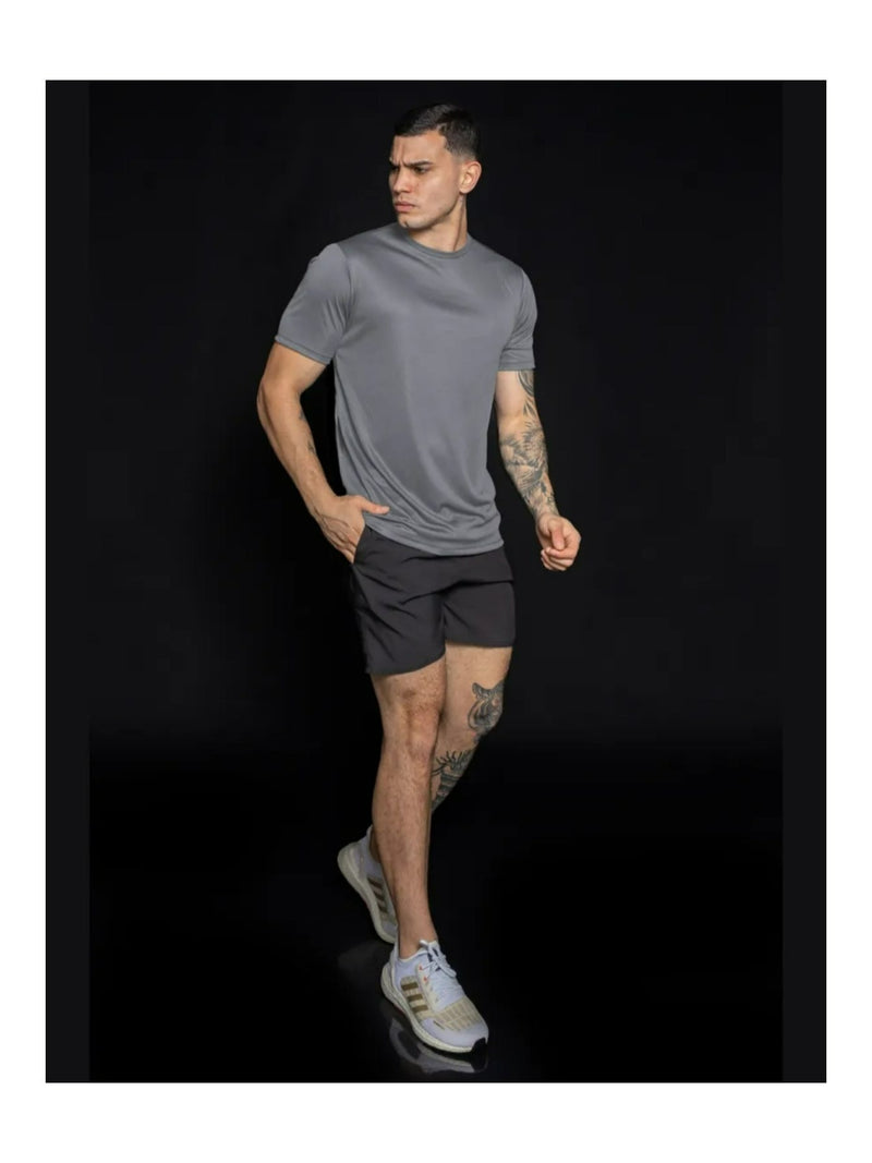 Camiseta masculina para treino na academia.