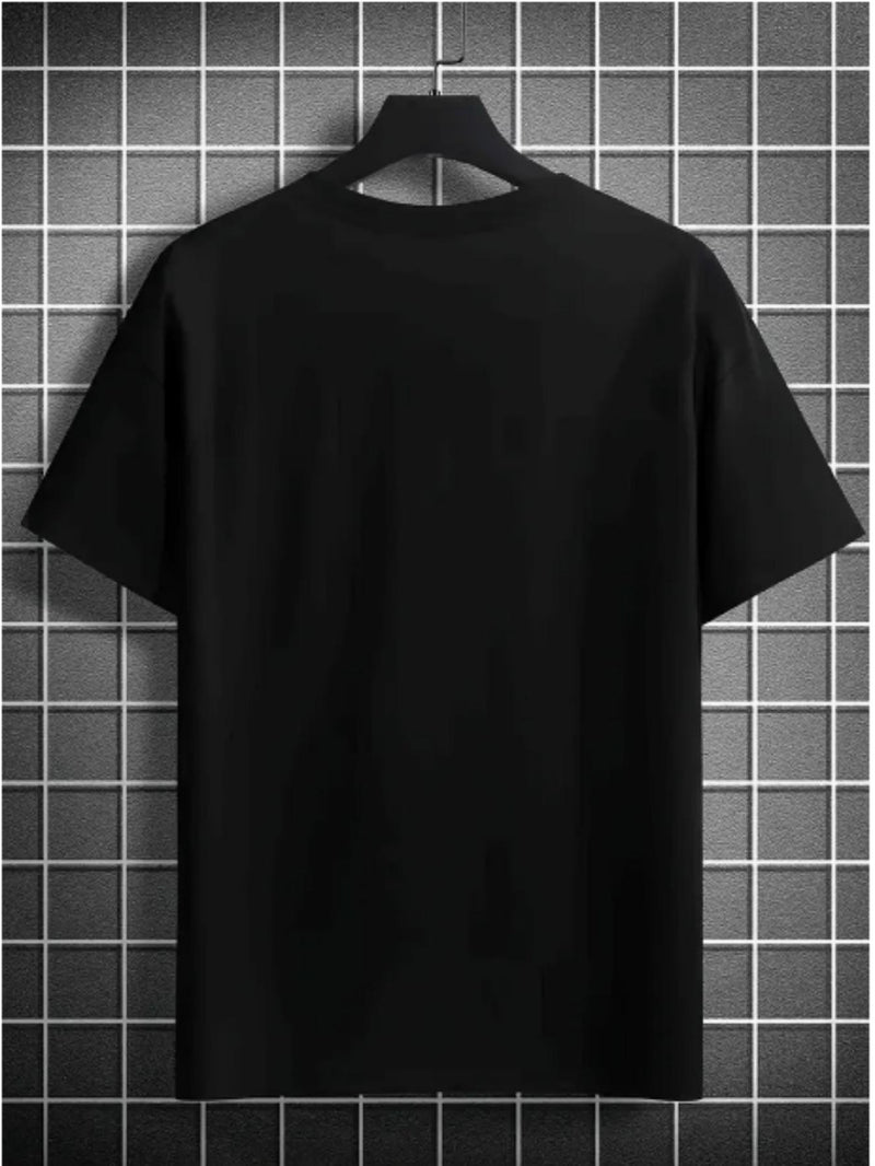 Camiseta masculina estilosa com estampa criativa de lua, gola redonda, manga curta, design artístico com reflexo da lua.