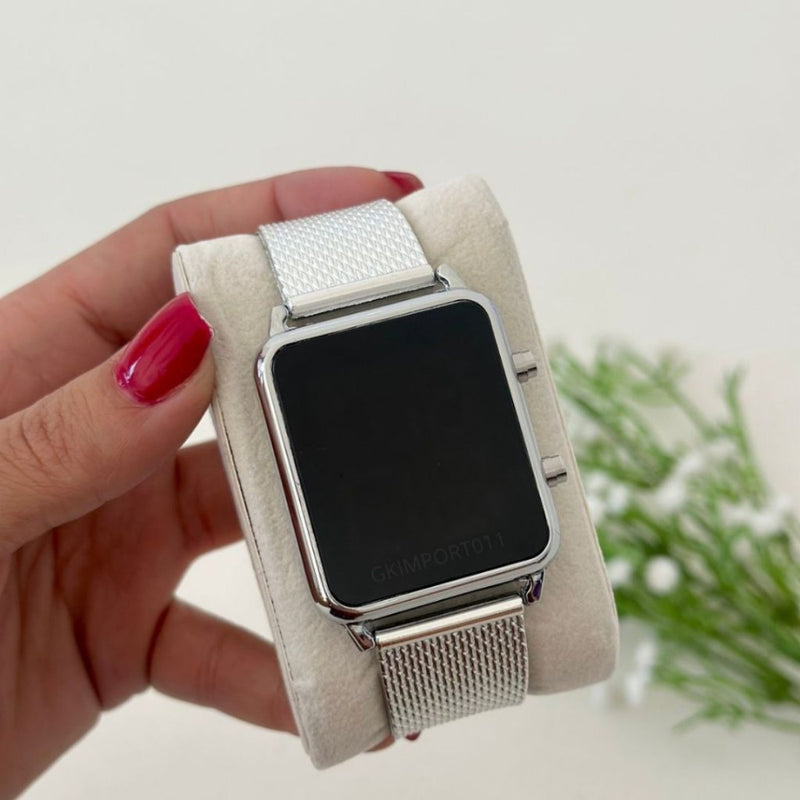 Relógio Feminino Digital, Dourado, Prata, Preto e Rosa.