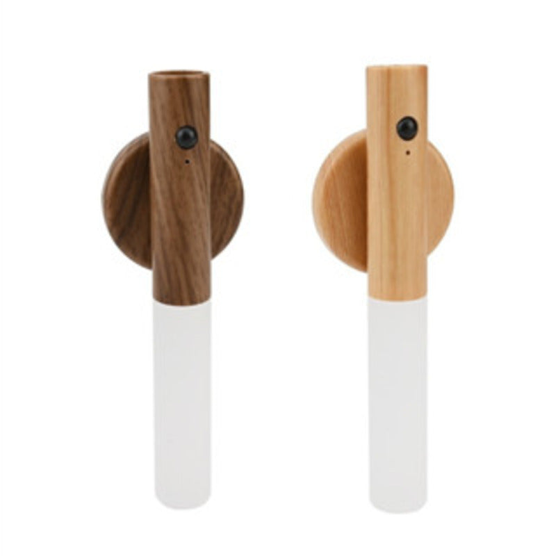 Luminária de parede minimalista de madeira com sensor de movimento LED recarregável.