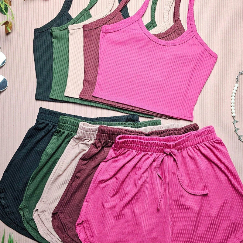 Kit 5 Conjunto Básico de Top Cropped com Regata de Alças Finas + Shorts de Malha Canelada em 5 Cores.