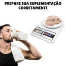 Balança de cozinha digital com capacidade para até 10 kg.