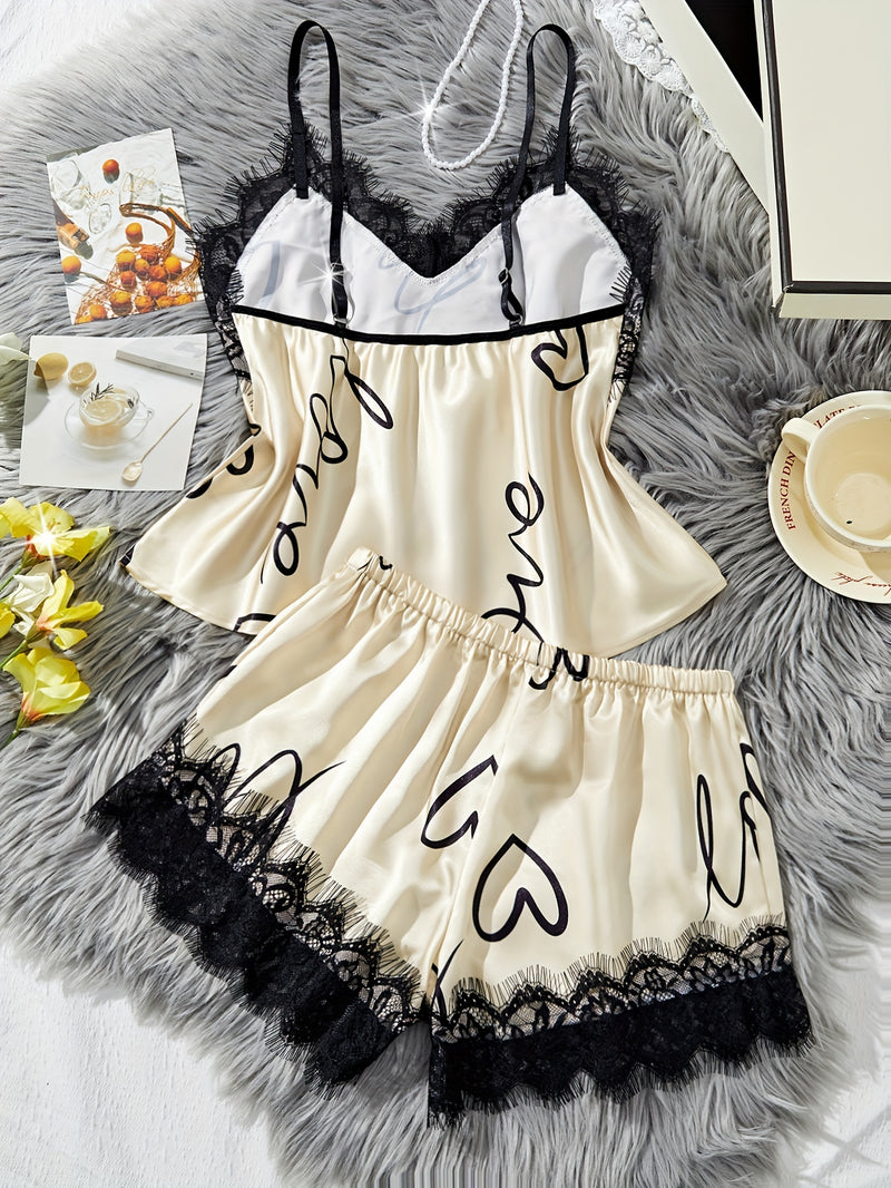 Conjunto de pijama com estampa de letras em renda contrastante.