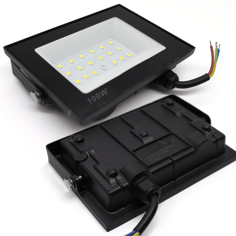 Kit com 3 Refletores LED de 100W, Holofote Bivolt, À Prova D'Água e Resistente ao Frio