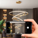 Lustre LED moderno e luxuoso com três anéis, acabamento dourado, semi-embutido, luz brilhante e aconchegante, com interruptor, 110V e 220V