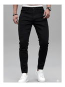 Calça jeans preta masculina, corte slim, casual e básica.
