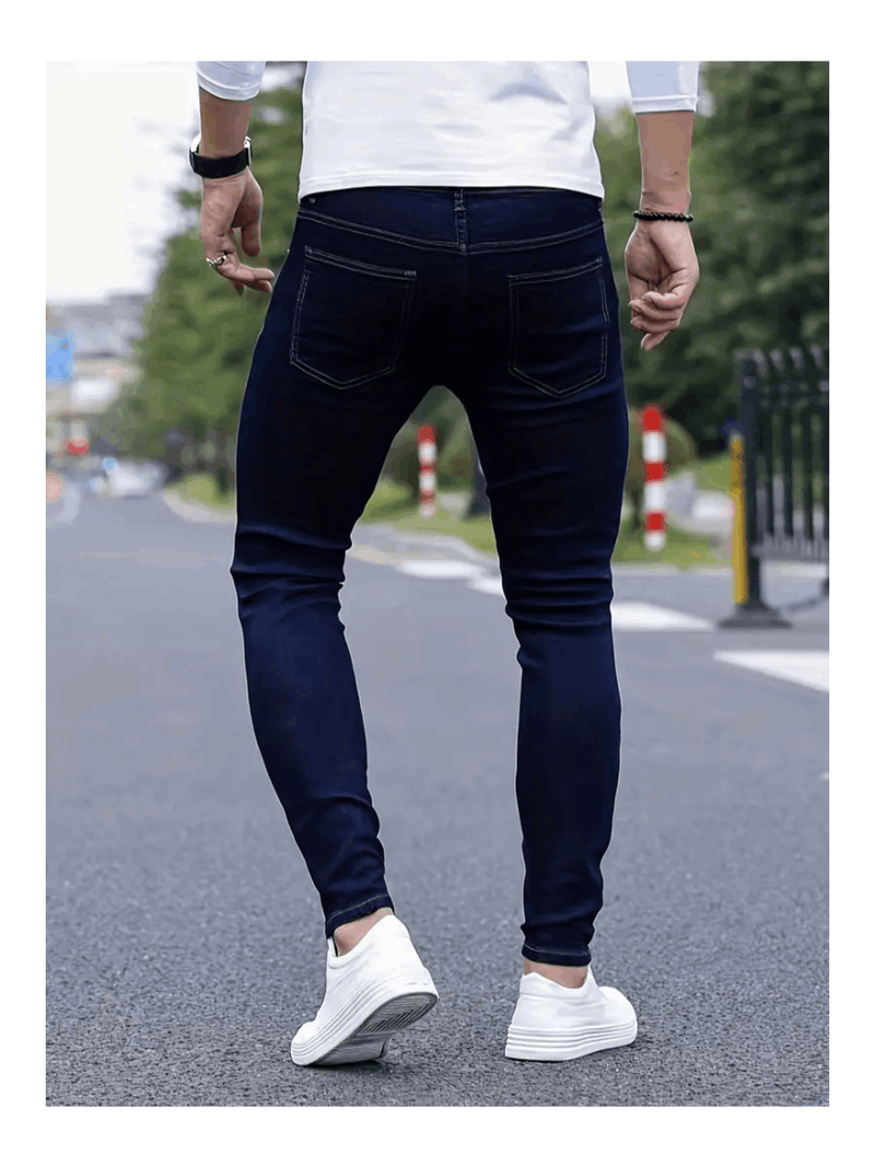 Calça jeans masculina slim fit, casual e básica, confortável para o dia a dia, azul escura.