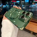 Capa de celular transparente de luxo com revestimento cromado e carregamento magnético sem fio para iPhone.