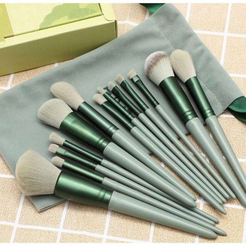 Conjunto de 13 pincéis de maquiagem Kabuki profissionais para contorno.