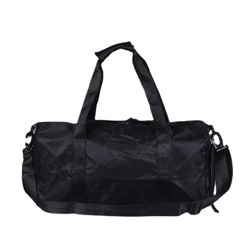 1 Bolsa preta para eventos com vários compartimentos para organizar seus pertences. Resistente à água e à sujeira. Durável e resistente.